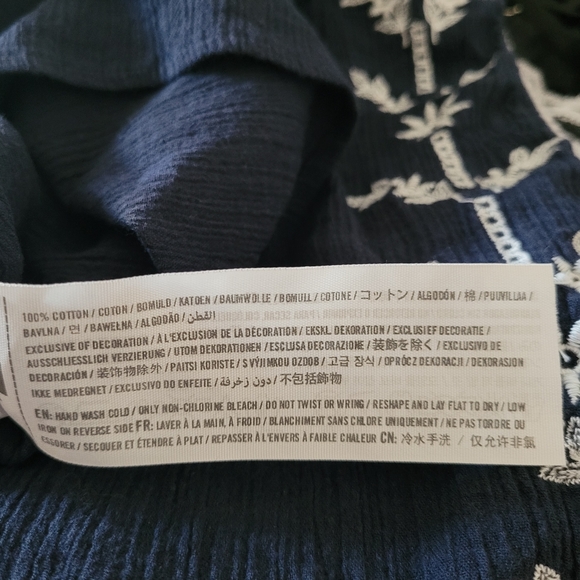 Hollister Cold Shoulder Top - Picture 5 of 5